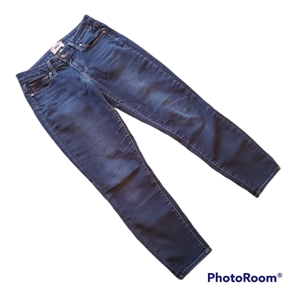 Paige Verdugo Crop Jeans - Picture 3 of 6